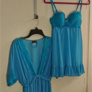 Beautiful Blue 2-piece Lingerie Set, in New Condition Beautiful & Sexy!😉❤️